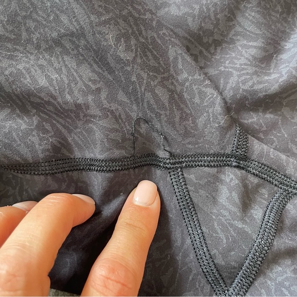 LULULEMON • running crops - Picture 2 of 5